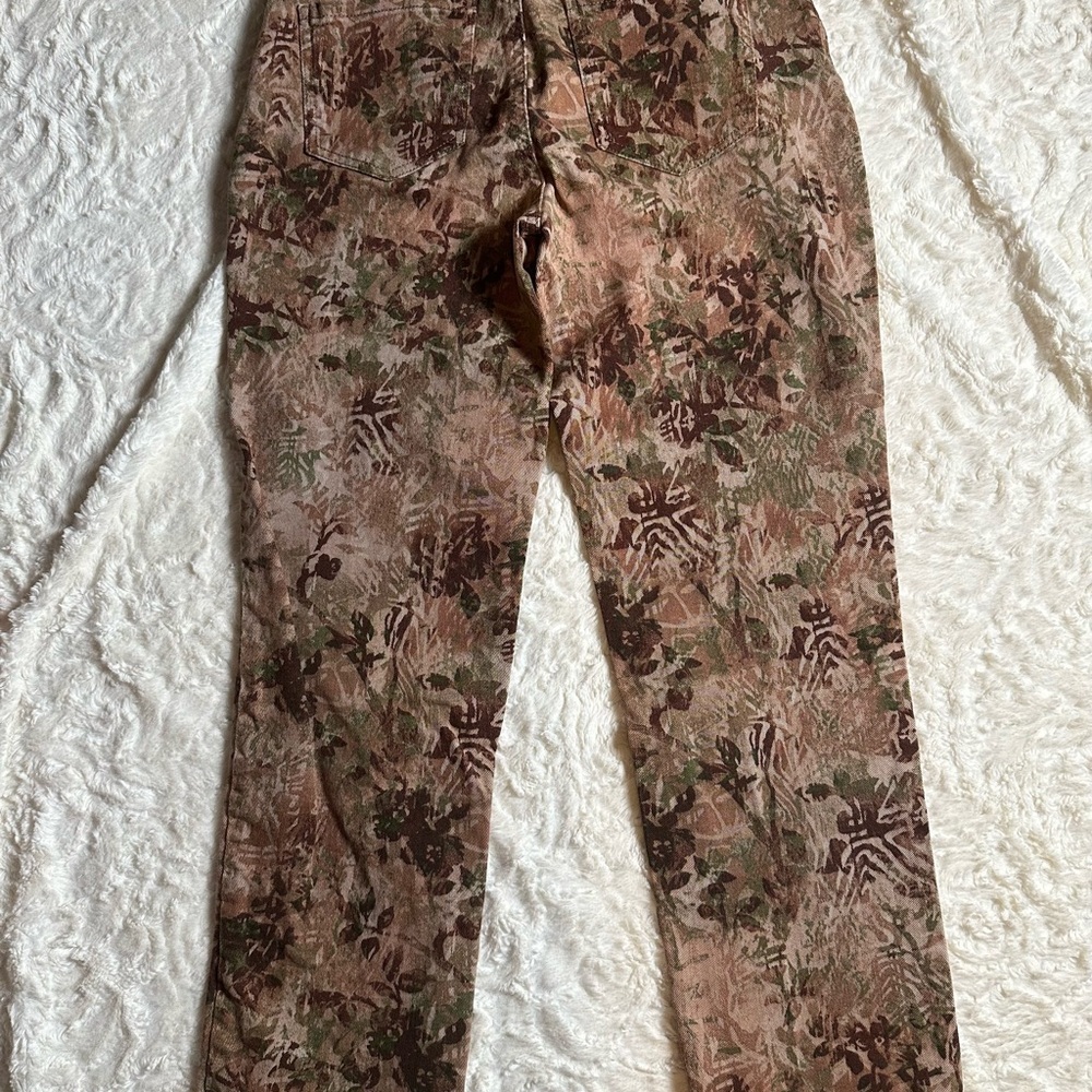 Gloria Vanderbilt Amanda Brown Floral Corduroy Pants Size 6S Straight Leg